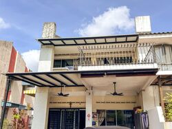 Golden Hill Estate (D19), Terrace #538529651